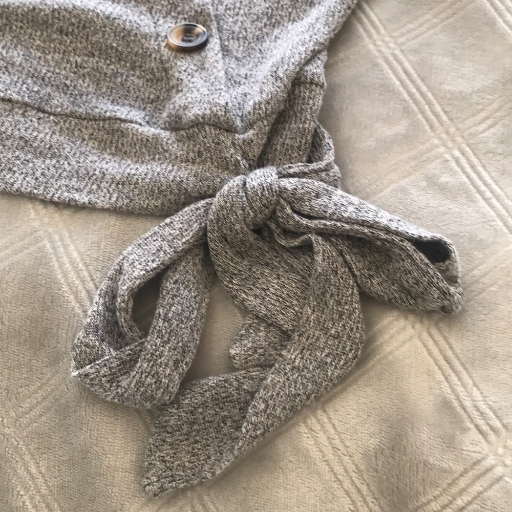 Pink Rose grey top - Picture 3 of 4